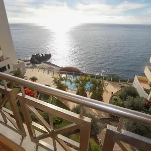 https://marvelous-ocean-view.madeira-islandshotels.com